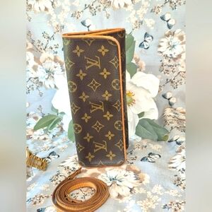 authentic Louis Vuitton Monogram Crossbody Bag
